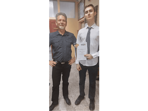 ÉV TANÁRA, ÉV DIÁKJA